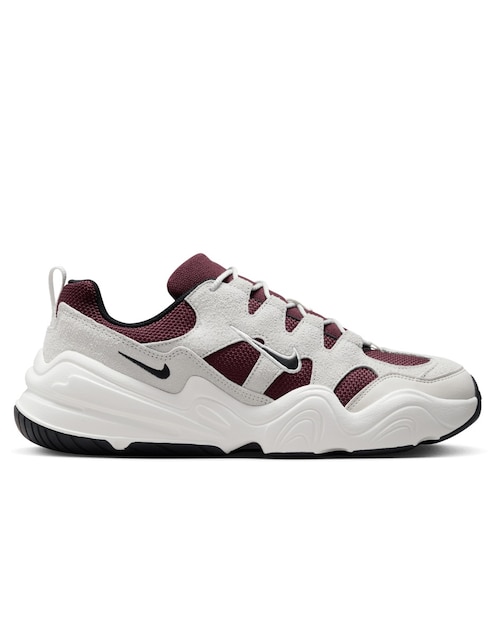 Tenis Nike de piel tech hera para hombre