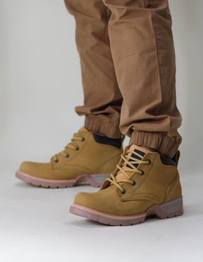 Bota Rbbasics para hombre