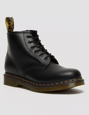 Bota Dr. Martens de cuero para hombre