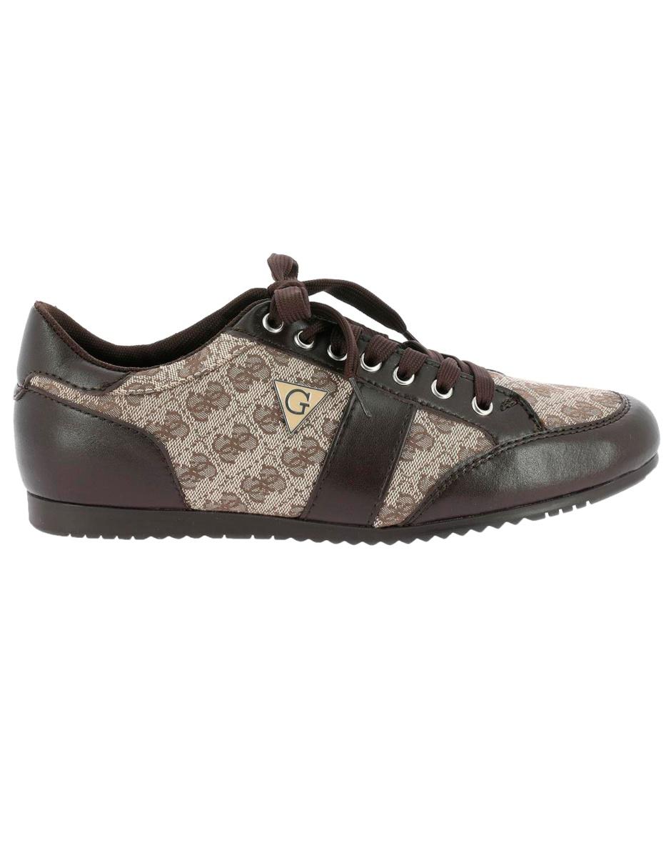 Tenis Guess café en Liverpool