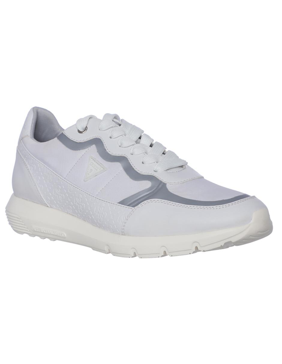 Tenis Guess en Liverpool