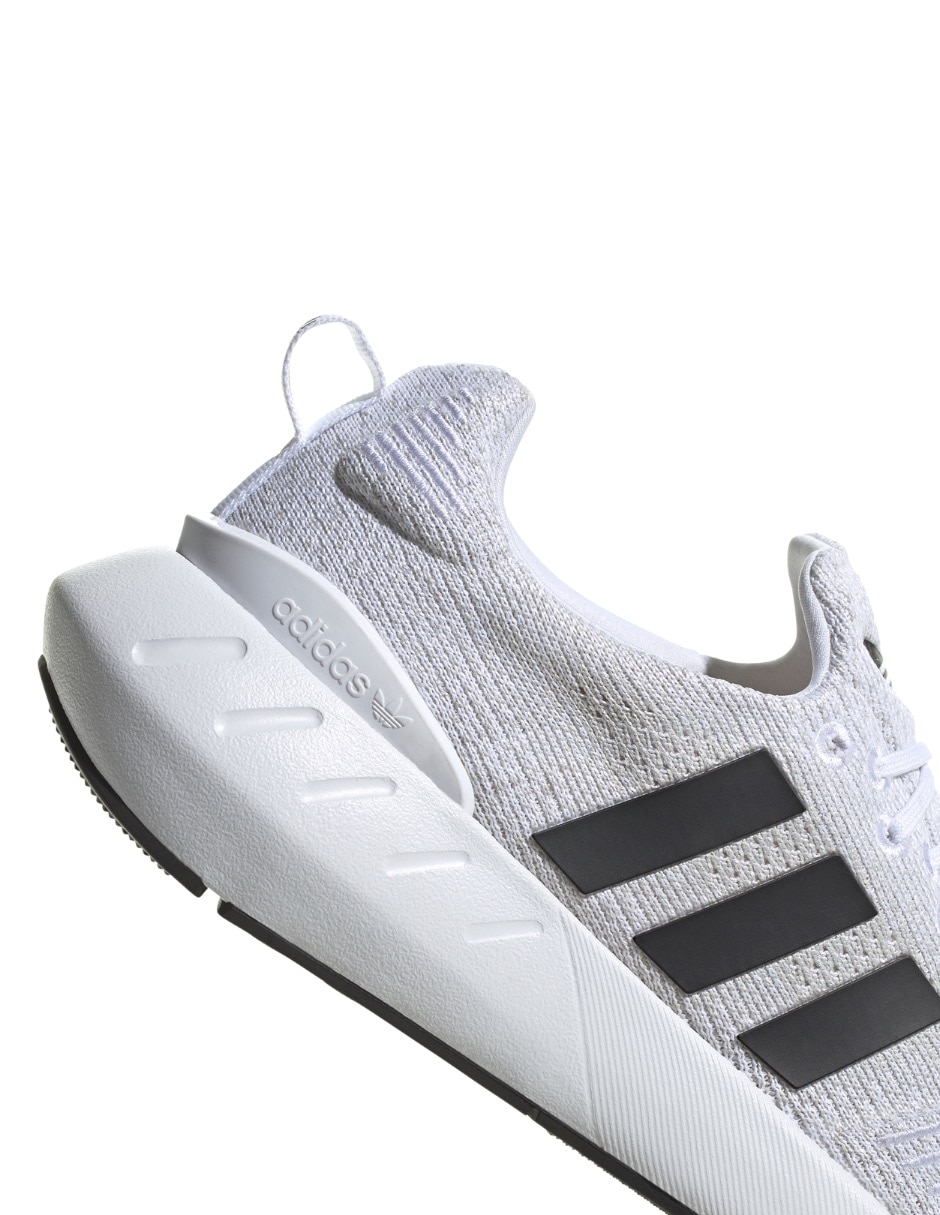 Tenis swift run para hombre 5