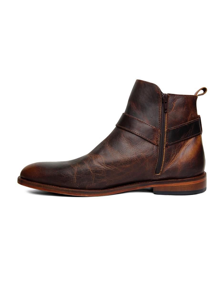 Bota de piel para hombre 8