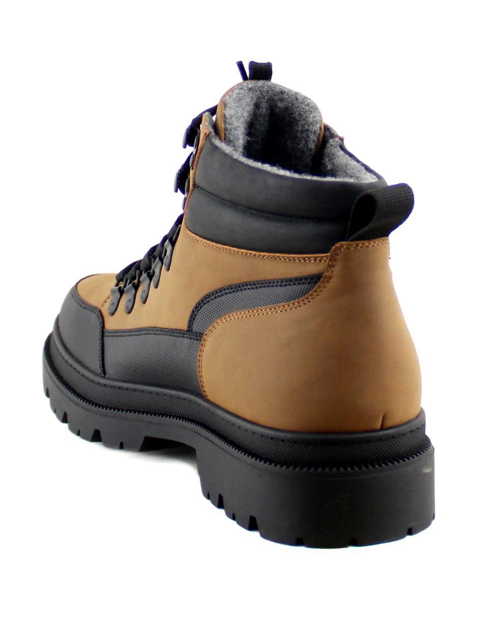 Bota para hombre 4